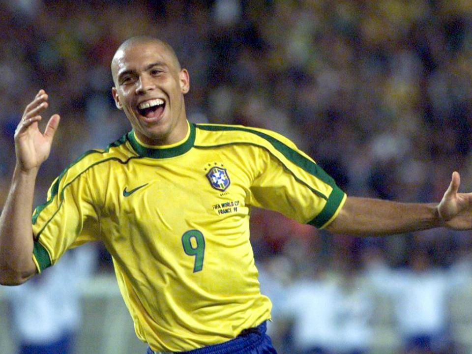 A camisa da Seleção Brasileira na conquista do penta em 2002 » Mantos do  Futebol