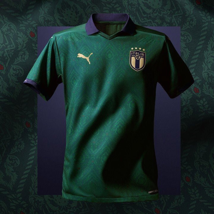 A nova camisa da Itália foi inspirada em jogo de 1954, contra a Argentina